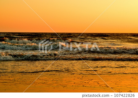 Evening view of Katase Enoshima Nishihama and Kugenuma Beach 107422826
