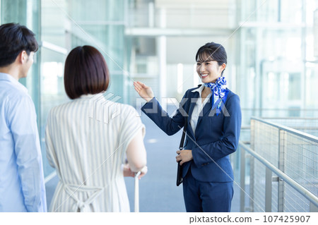 機場地勤人員引導 107425907