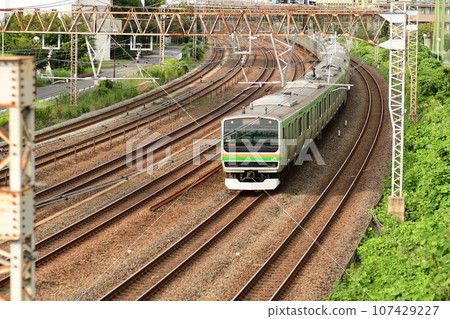 〉大船~戶塚之間的東海道線 〉大船~戶塚之間的東海道線 107429227