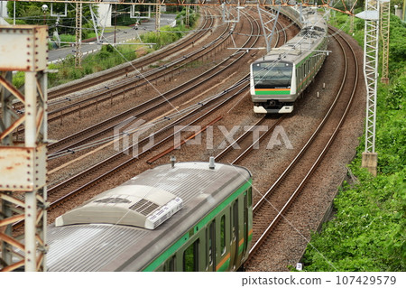 〉大船～戶塚之間的東海道線 107429579