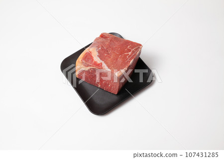 Natural Australian beef Aussie beef thigh Natural Australian beef Aussie beef thigh 107431285