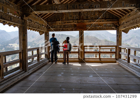 從山形縣山形市立石寺(俗稱山寺)五殿堂眺望 從山形縣山形市立石寺(俗稱山寺)五殿堂眺望 107431299
