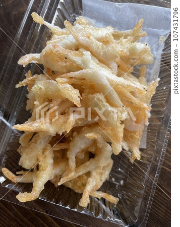 White shrimp tempura from Toyama Prefecture White shrimp tempura from Toyama Prefecture 107431796