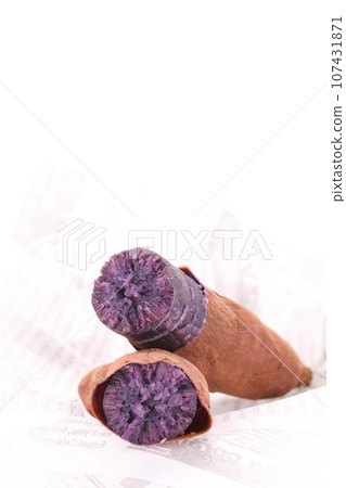 紫色烤地瓜，紫紅薯，Shifuku，shifuku，花青素，明亮的背景 107431871