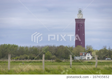 Westhoofd lighthouse (Vuurtoren Westhoofd) near Ouddorp, The Netherlands 107435652
