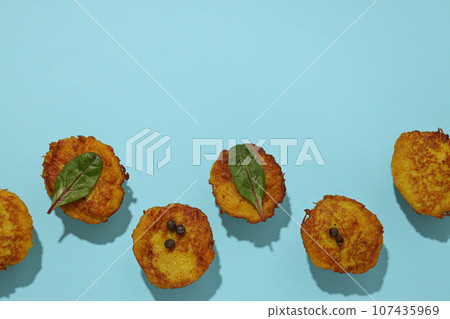 Lunch tasty food concept - delicious hash browns Lunch tasty food concept - delicious hash browns 107435969