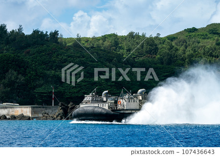 小笠原父島氣墊船 LCAC-2101 氣墊船 小笠原父島氣墊船 LCAC-2101 氣墊船 107436643