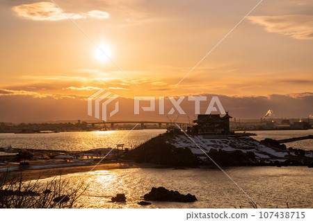 “Aomori Prefecture” Beautiful scenery of Hachinohe Port at sunset Kabushima “Aomori Prefecture” Beautiful scenery of Hachinohe Port at sunset Kabushima 107438715