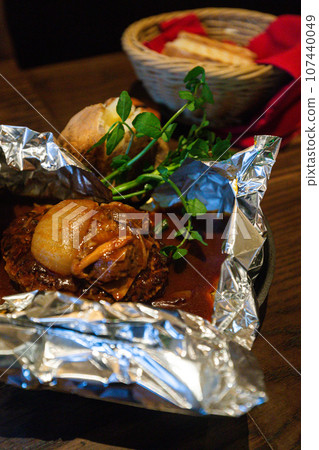 Delicious hamburger steak with vegetables 107440049