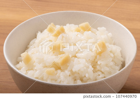 Scallop rice Scallop rice 107440970