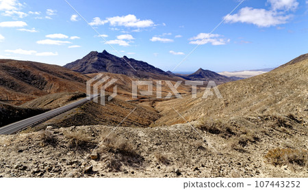 View from the Mirador Astronomico de Sicasumbre, Fuerteventura, Spain View from the Mirador Astronomico de Sicasumbre, Fuerteventura, Spain 107443252