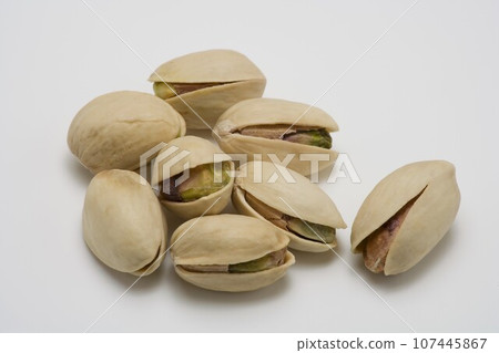 Pistachio 107445867