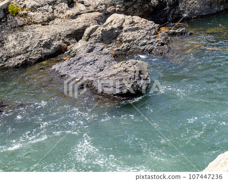 夏季（8 月）的鳥龍灘（兵庫縣加東市）。加古川中游的風景名勝。 107447236