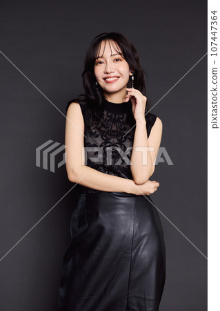 秋天的衣服時尚肖像 秋天的衣服時尚肖像 107447364