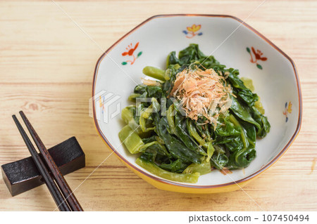 Drowning of moroheiya 107450494