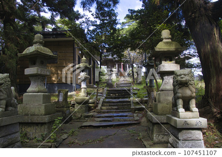 宮城縣七濱町多文山毗沙門堂 宮城縣七濱町多文山毗沙門堂 107451107