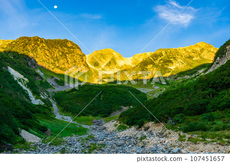 Mt. Yarigatake, Japan's 100 Famous Mountains in Nagano Prefecture, Mt. Morgenrot 107451657