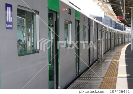 Osaka Metro Chuo Line new vehicle 400 series station platform Osaka Metro Chuo Line new vehicle 400 series station platform 107456451