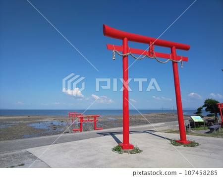 Summer blue sky and underwater torii gate Summer blue sky and underwater torii gate 107458285