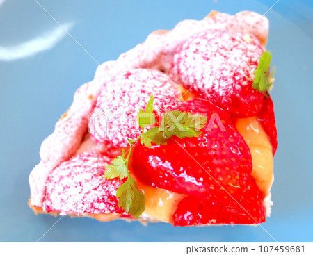 Strawberry tart Strawberry tart 107459681