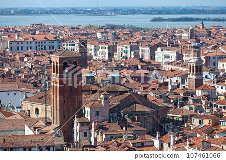 Aerial view of the Church of San Salvatoree in Venice Aerial view of the Church of San Salvatoree in Venice 107461066