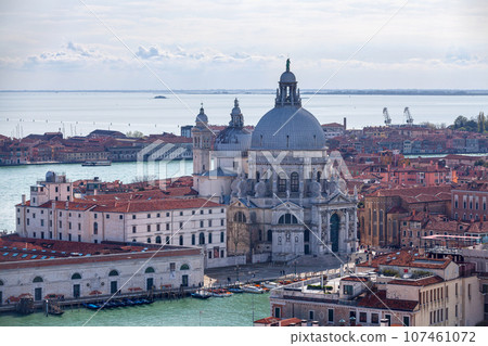 Aerial view of the Basilica of Santa Maria della Salute in Venice 107461072