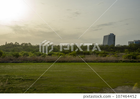 Bicycle path along Yeongsangang River 107464452