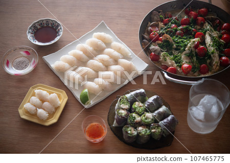 來自 Sotobo 的天然比目魚和鱸魚的豪華大餐 107465775