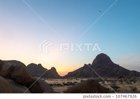 Sunset at Spitzkoppe Sunset at Spitzkoppe 107467926