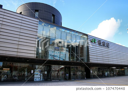 Hakodate Station, the Hakodate Main Line, has always been the gateway to the northern land. Hakodate Station, the Hakodate Main Line, has always been the gateway to the northern land. 107470448