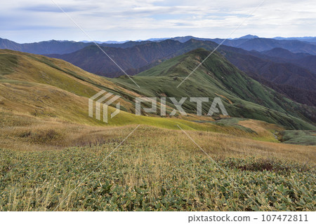 Makikiyama, mountain climbing, Niigata Prefecture Makikiyama, mountain climbing, Niigata Prefecture 107472811