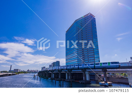 (Tokyo) Tennozu Isle Monorail and Keihin Canal 107479115