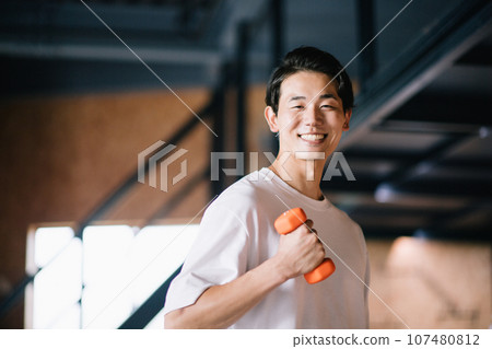 sweatshirt men 107480812