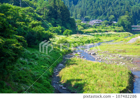 Yoshida River midsummer scenery towards Hio, Ogano Town Yoshida River midsummer scenery towards Hio, Ogano Town 107482286
