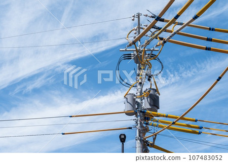 Blue sky and wire protection tube 107483052