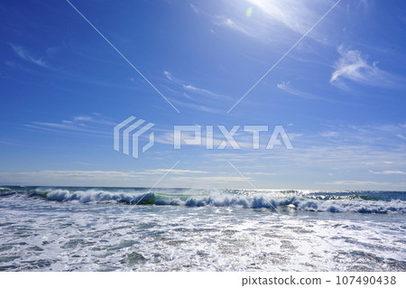 Enshu Sea in winter Enshu Sea in winter 107490438