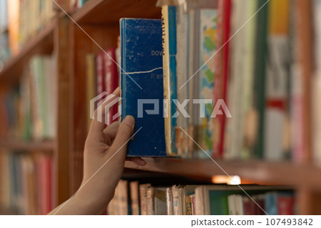找一本書 找一本書 107493842