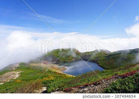 Hakuba Oike and sky 107494654