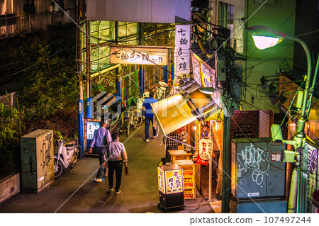 Japan's Kawasaki cityscape October - View of the retro bar district, Mizonokuchi Station west exit shopping street, etc. 107497244
