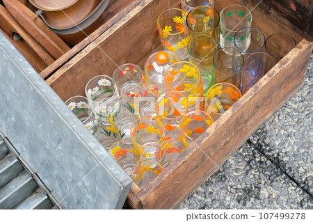 Flea market 107499278