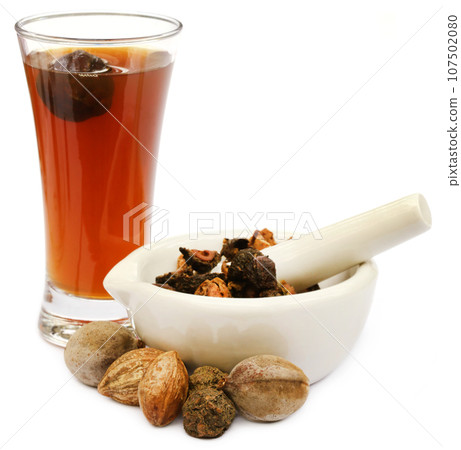 Ayurvedic extract of triphala fruits 107502080