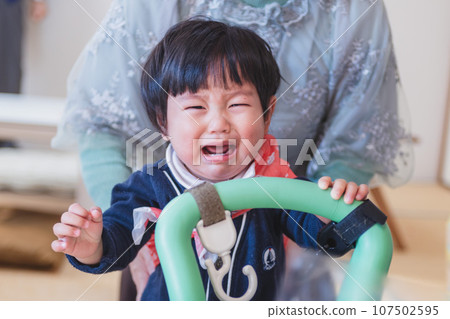 Crying baby Crying baby 107502595
