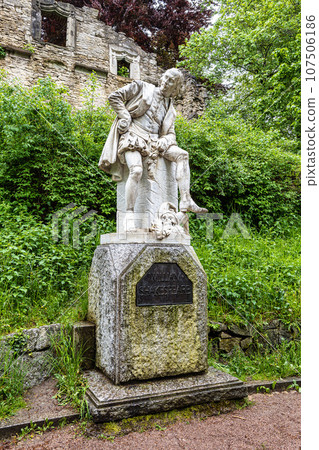 Monument of William Shakespeare at the Public Park on the river Ilm in Weimar, Thuringia. Germany 107506186