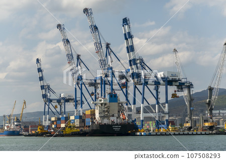 Novorossiysk, Russia 08.18.2023. Port cranes, Black Sea, port, Krasnodar Territory, Novorossiys Novorossiysk, Russia 08.18.2023. Port cranes, Black Sea, port, Krasnodar Territory, Novorossiys 107508293