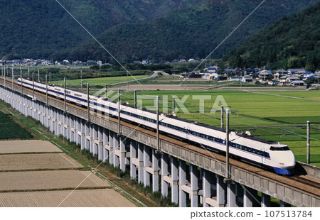 1990年 0系列在山陽本線赤穗附近行駛 1990年 0系列在山陽本線赤穗附近行駛 107513784
