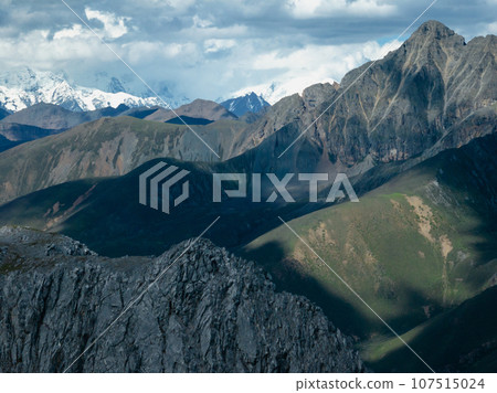 Beautiful view of high altitude mountai landscape in Sichuan,China Beautiful view of high altitude mountai landscape in Sichuan,China 107515024