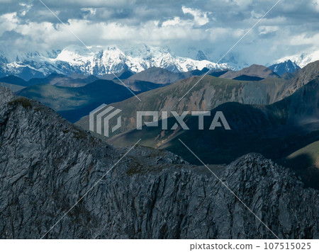 Beautiful view of high altitude mountain landscape in Sichuan,China Beautiful view of high altitude mountain landscape in Sichuan,China 107515025