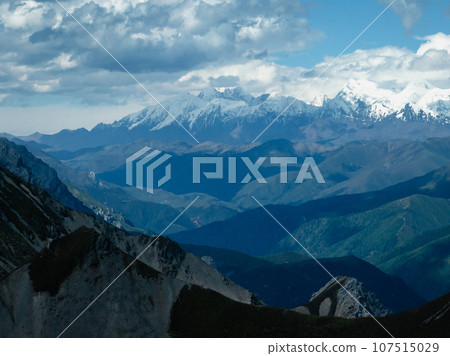 Beautiful view of high altitude mountain landscape in Sichuan,China Beautiful view of high altitude mountain landscape in Sichuan,China 107515029