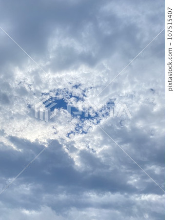 多雲天空　 107515407