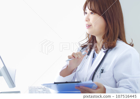 諮詢的女醫生 諮詢的女醫生 107516445